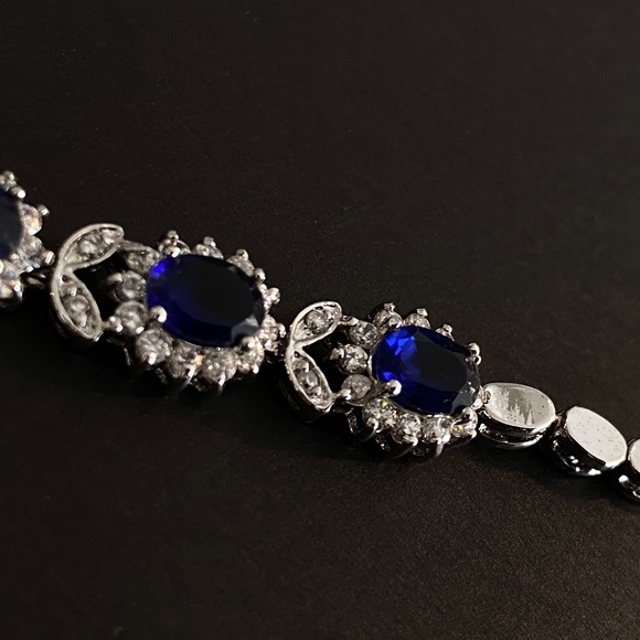 Blue Rhinestone Bracelet - Picture 3 of 5